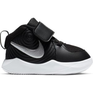 Nike Team Hustle D 9(AQ4226-001)